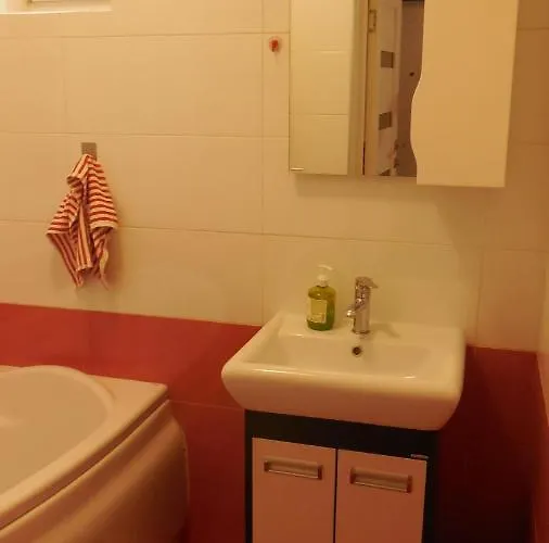 2 Near Opera House Apartamento Leópolis